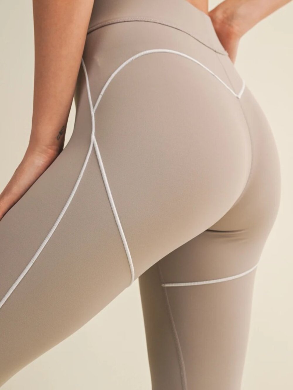 Beige Contrast Aligned Sports Yoga Stretch Leggings